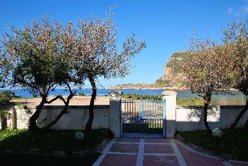 Favignana villa-puntalunga-vista.jpg