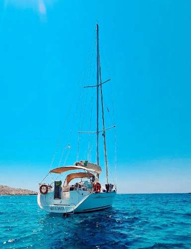 In barca a vela in Grecia barca-giuliana-esterni.jpg