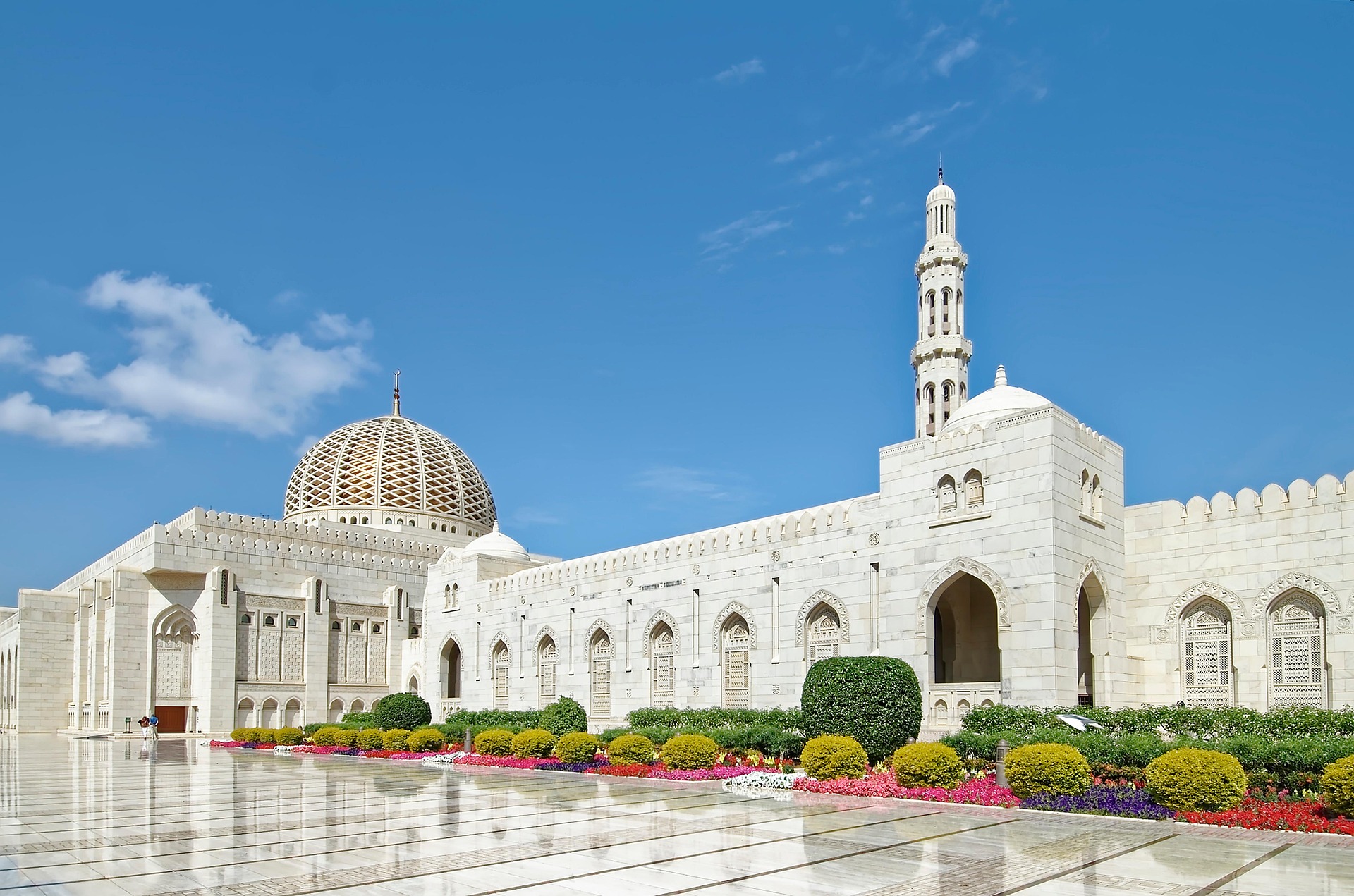 sultan-qaboos-grand-mosque-59637261920.jpg