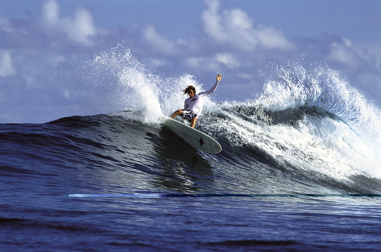 surf-huvadhoo-bear-2.jpg