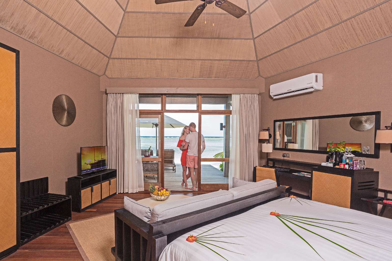 Meeru island Resort meeruwaterfrontvillainteriorwithmodels2.jpg