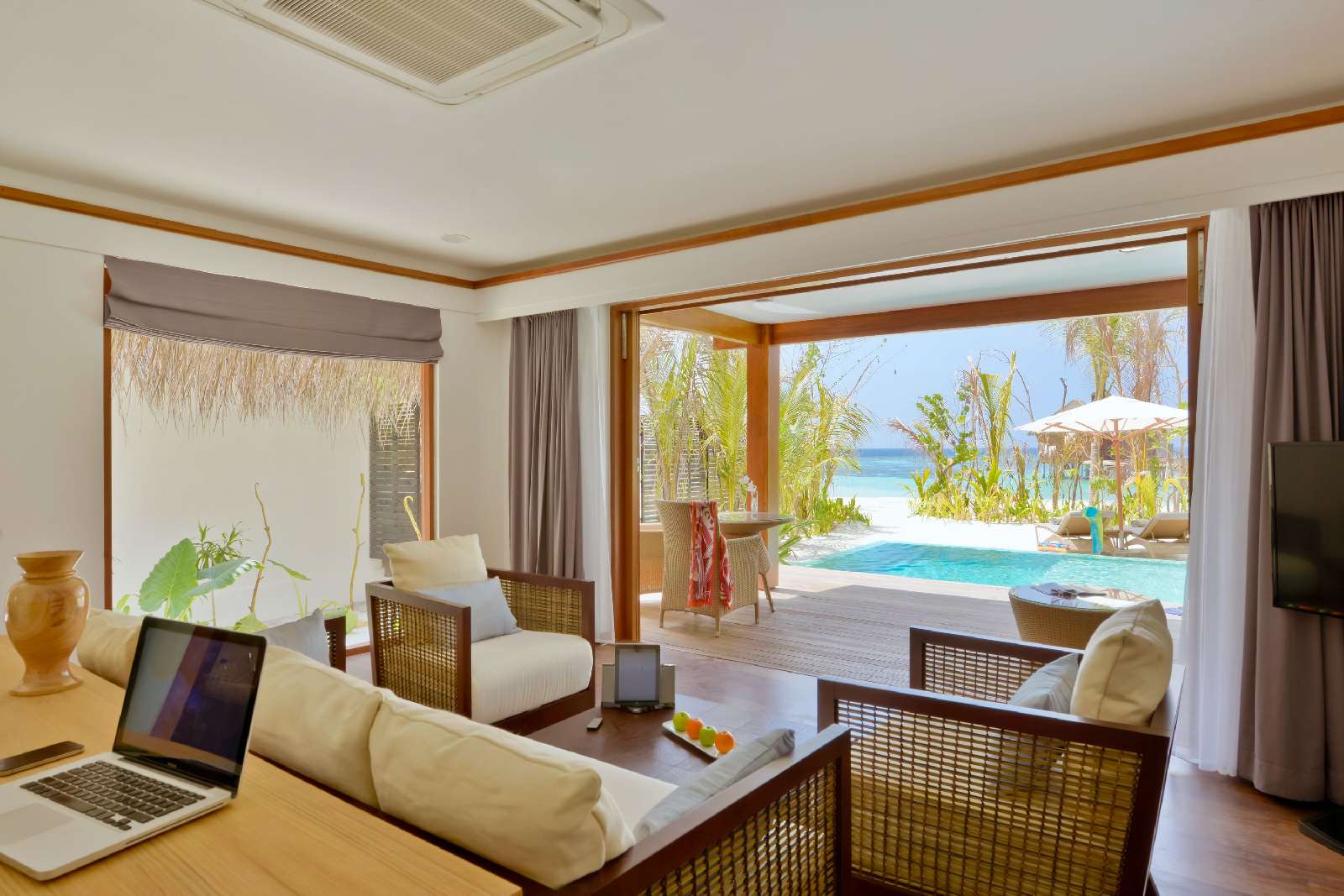Kandolhu Maldives kandolhu-duplex-pool-villa-living-room.jpg