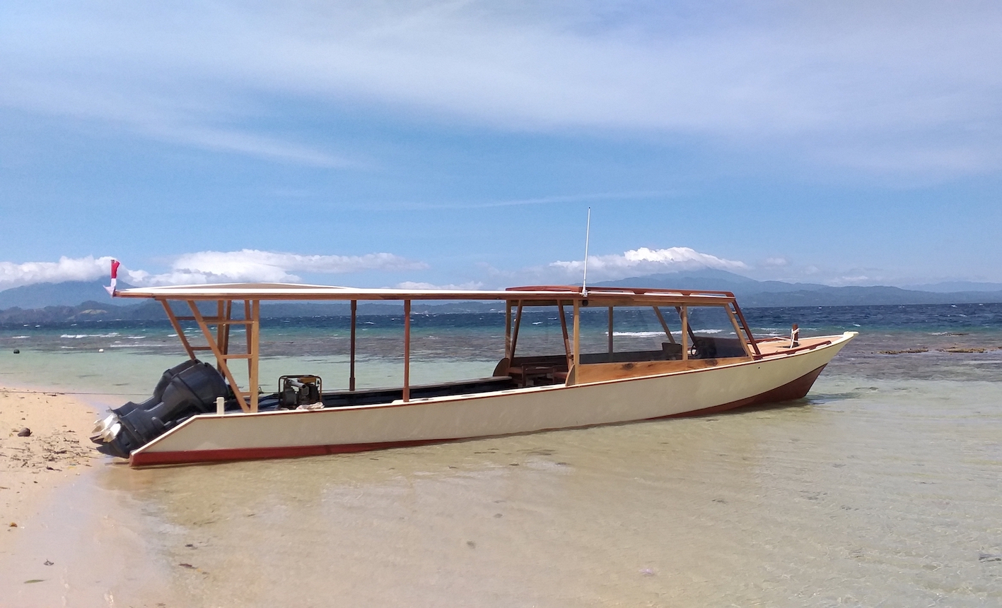 Bangka Island - CORAL EYE RESORT  coral-eye-boat.jpg