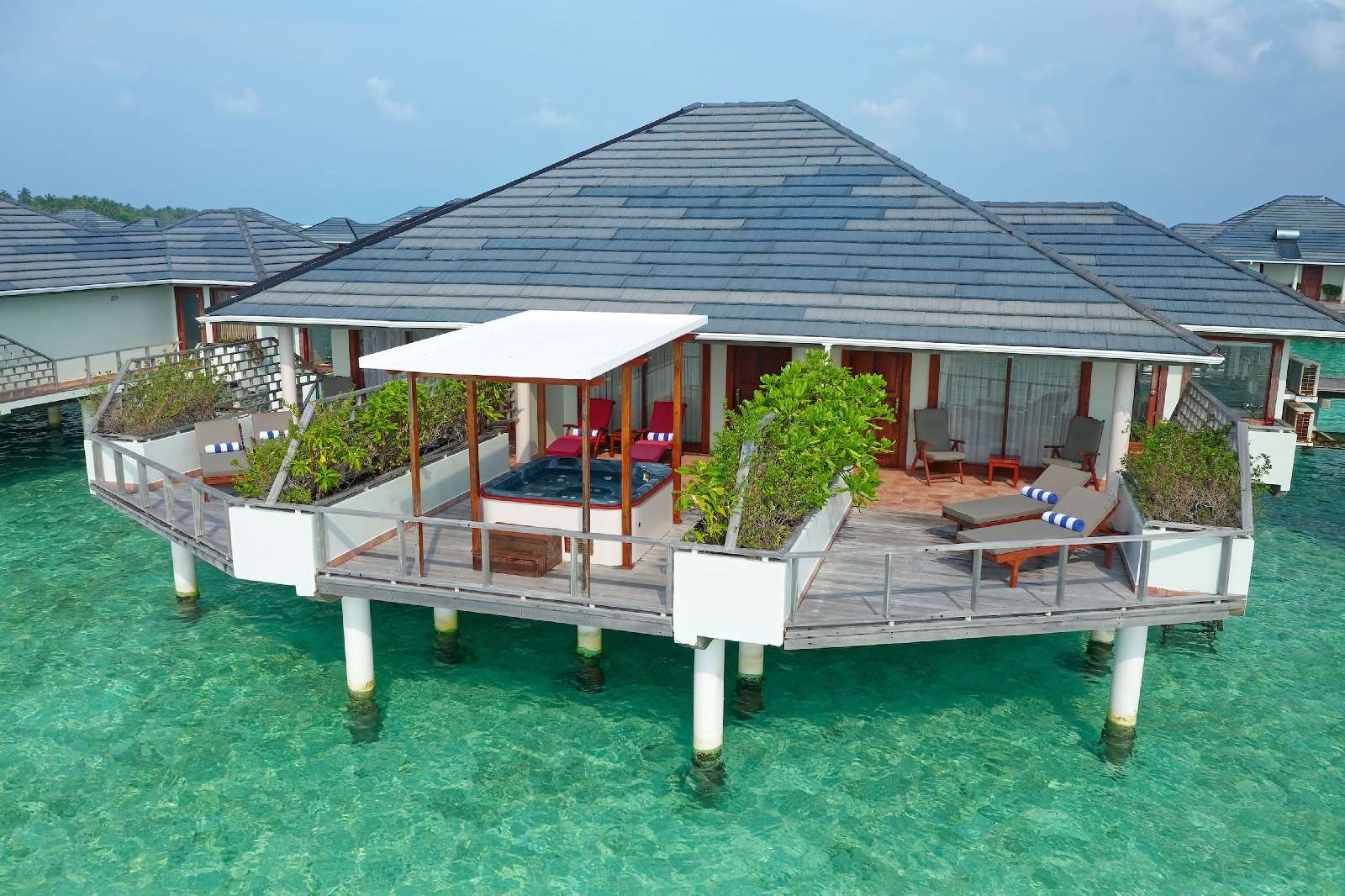 Sun Island sun-island-water-suite.jpg